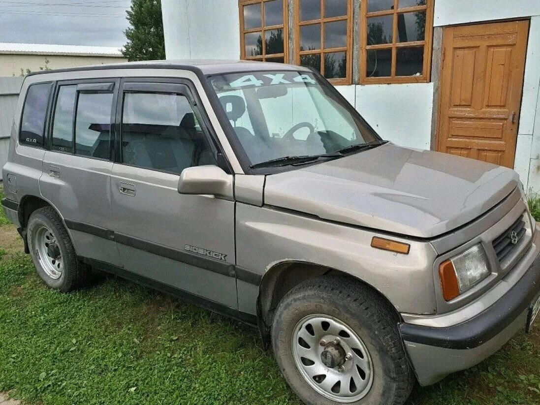 Купить сузуки витара дром. Suzuki Vitara 1994. Suzuki Vitara 1 поколения. Suzuki Vitara 1994 1.6. Suzuki Grand Vitara 1994.