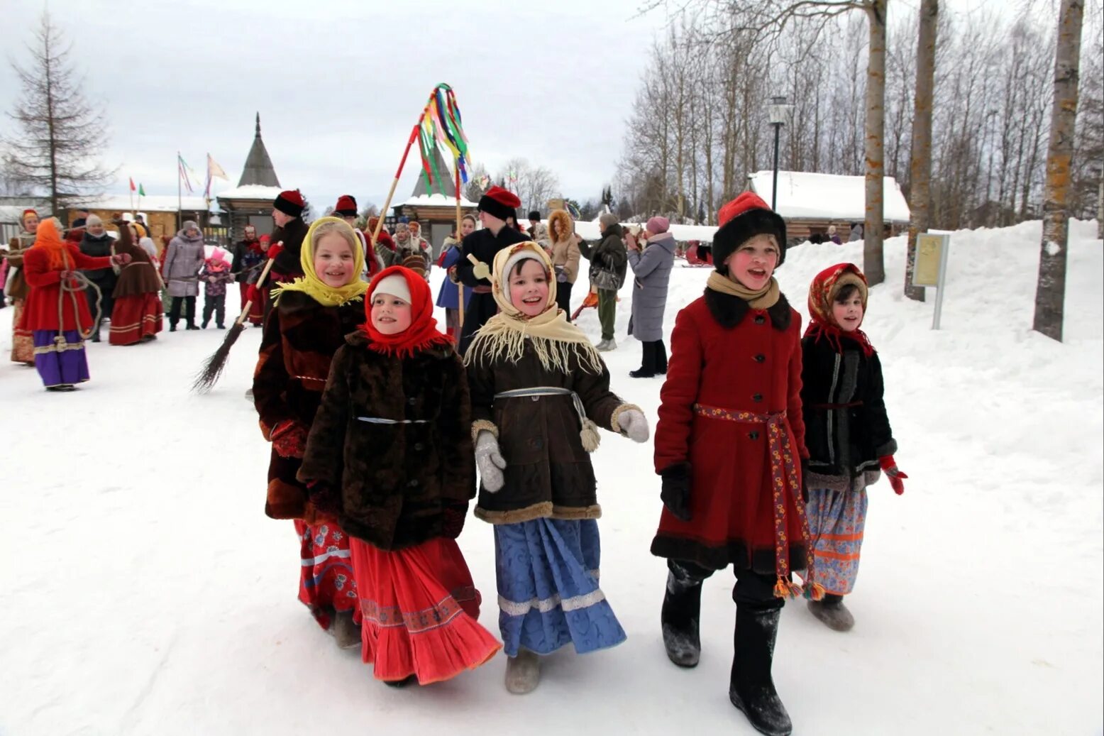 Малые Карелы Масленица. Народные гуляния на Масленицу. Масленица в музее. Масленица гуляния дети. Масленица в малых карелах 2024