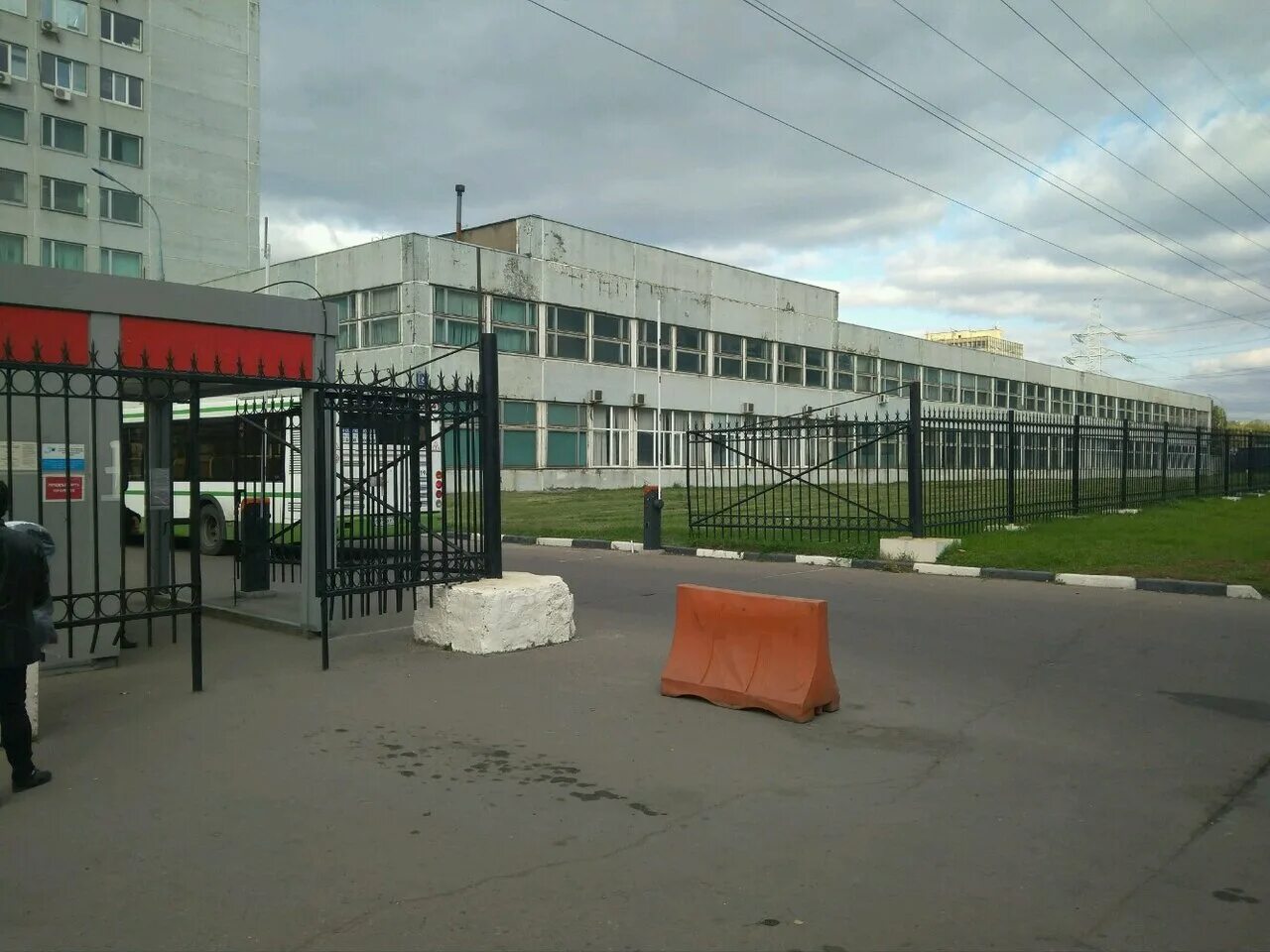 криворожская улица 6. криворожская 6 мосгортранс. криворожская 6 москва гуп мосгортранс. криворожская улица 6 мосгортранс. нагорная , криворожская , д.