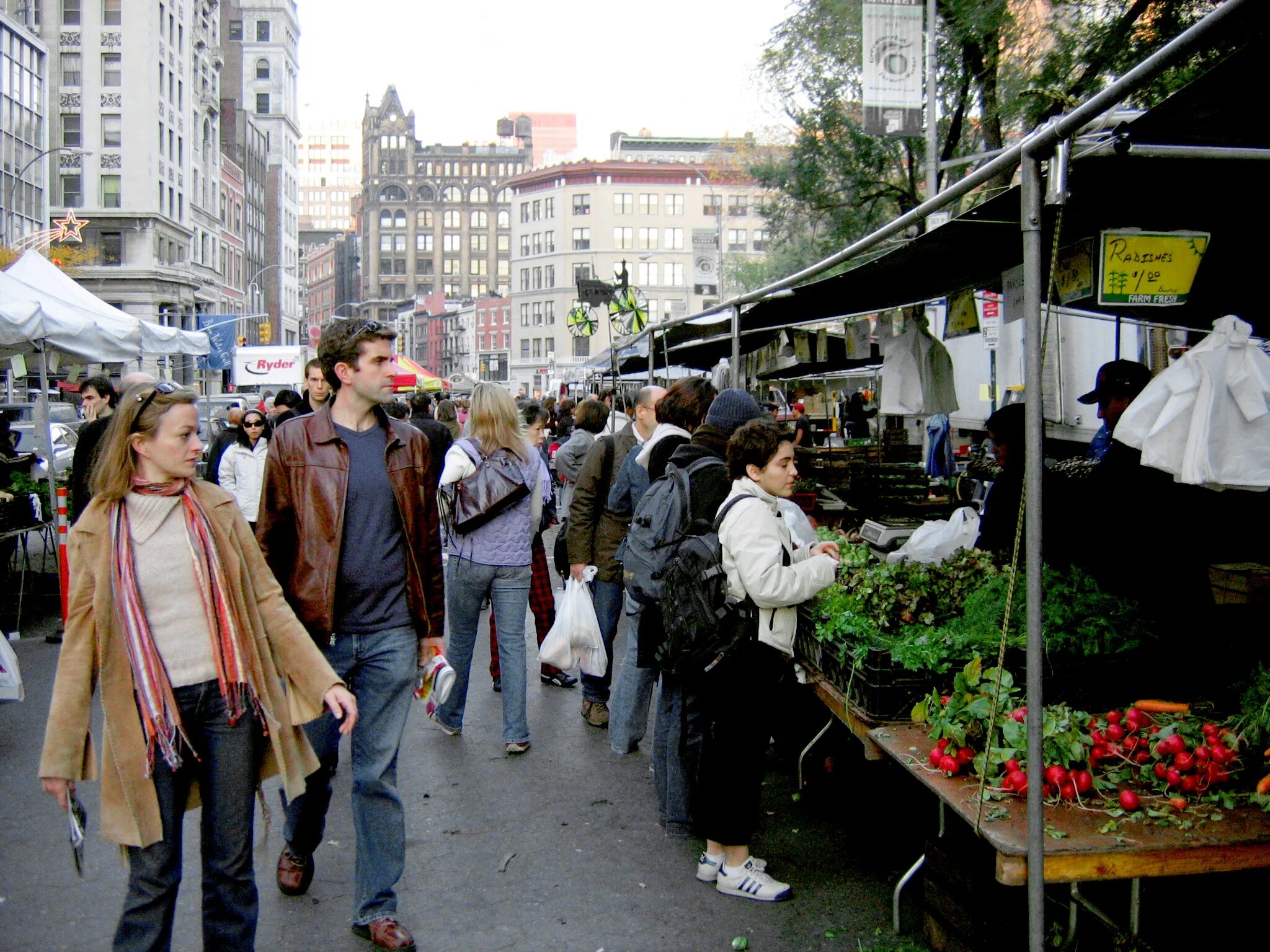 Union Square Greenmarket. Нью Йорк рынок. Овощной рынок в Нью Йорке. Рынок на улице.