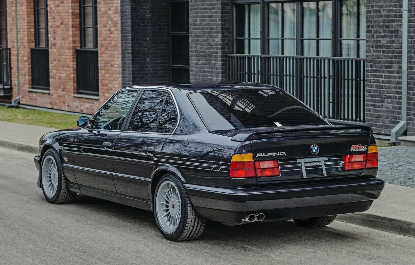 БМВ Alpina e34. BMW e34 Alpina. BMW e34 Альпина. BMW Alpina b10 Biturbo. Бмв е34 номера