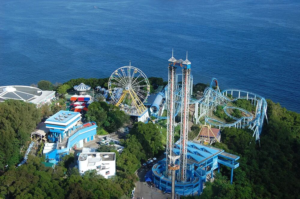 Ocean park в гонконге. Океанический парк в гонконге. Оушен парк в гонконге аттракционы. Океанический парк в гонконге. Ocean park hong kong аттракционы.