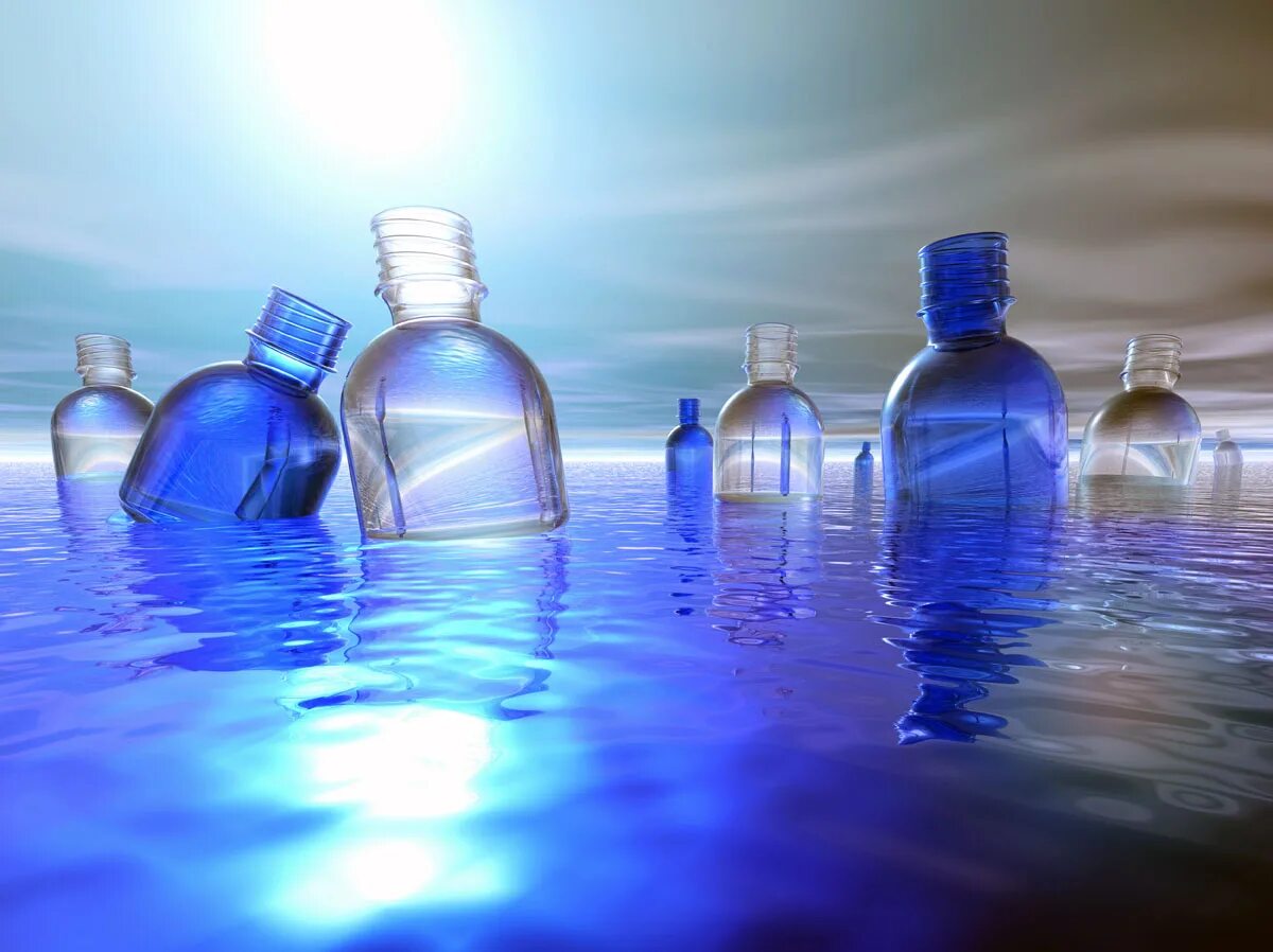 Включи много вода. Пластиковая бутылка для воды. Пластиковая бутылка в море. Пластмасса в воде. Пластик бутылки в океане.