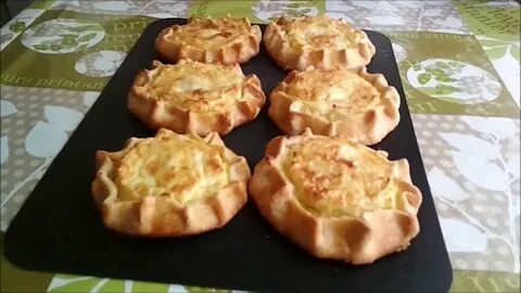 Открытые пирожки из ржаного пресного