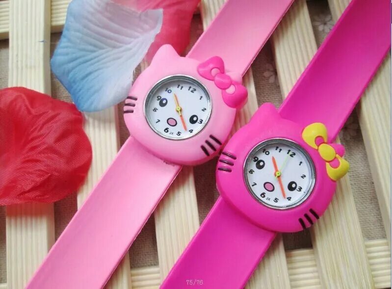 Часы хеллоу китти наручные. Часы хелло китти будильник. Детские часы хелло китти. Часы хеллоу китти наручные детские. Часы хеллоу китти наручные детские.