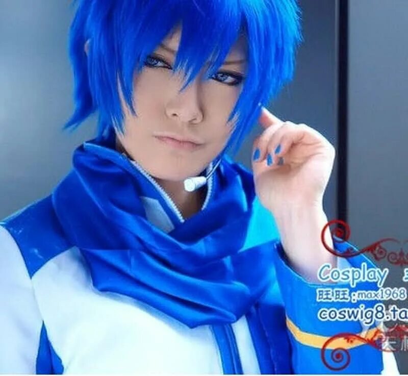 Blue cosplay. Кайто Вокалоид косплей. Kaito Vocaloid Cosplay. Косплей парни с синими волосами. Косплей с голубыми волосами парни.