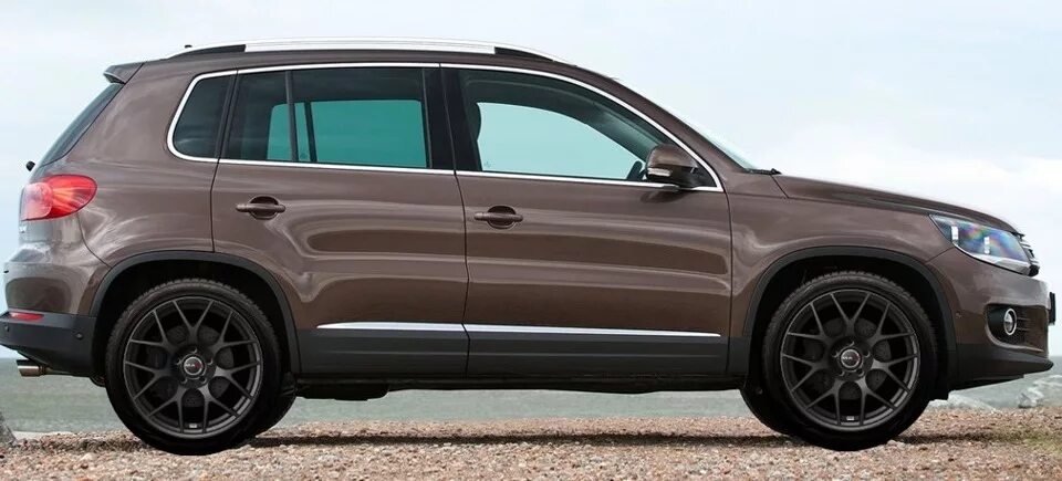 Диски скад стилетто на тигуан 2. Тигуан 2012 черные диски. Черные диски фольксваген тигуан 1. Тигуан 2012 черные диски. Тигуан черные диски.