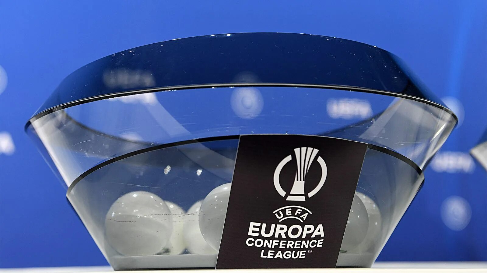 Лига Европы УЕФА - лига конференций УЕФА. Лига конференций УЕФА 2021/2022. UEFA Europa Conference League 2022/23vtrophy. UEFA Europa Conference League Кубок. Футбол конференция уефа