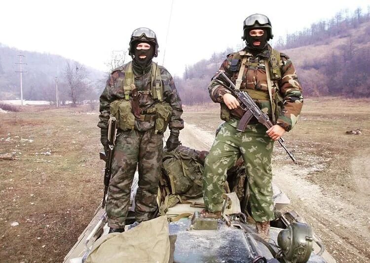 Вв войска песни. Гсн да я российский спецназ. Осн росич чечня 1995. Группа альфа спецназ кгб. Русский спецназ гсн.
