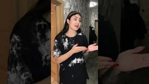 Младшая дочь привела домой своего парня знакомится