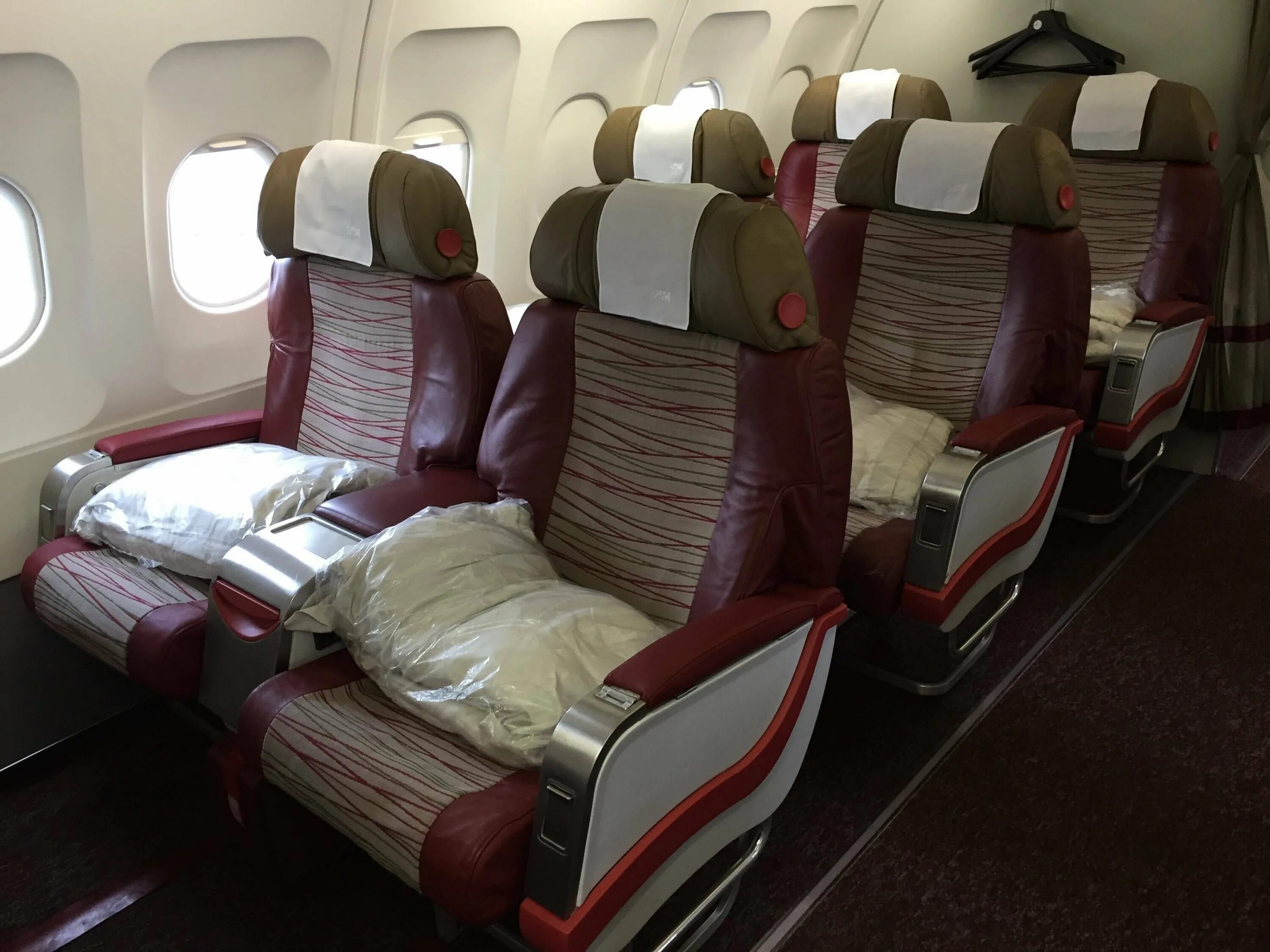 Салон a320 100 200. Аэробус а320 100/200. Салон a320 100 200. Аэробус а320-200 салон. Салон a320 100 200.