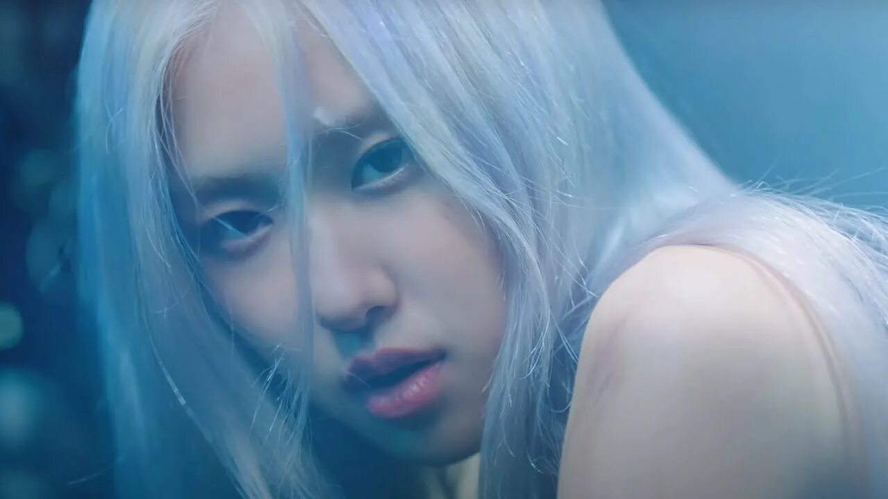 Певица doja. Клип like that. Клип like that. Розэ из блэк пинк. Мэрайя кэри клипы.