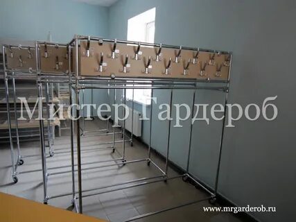 В гардеробах оборудуют места исходя из площади