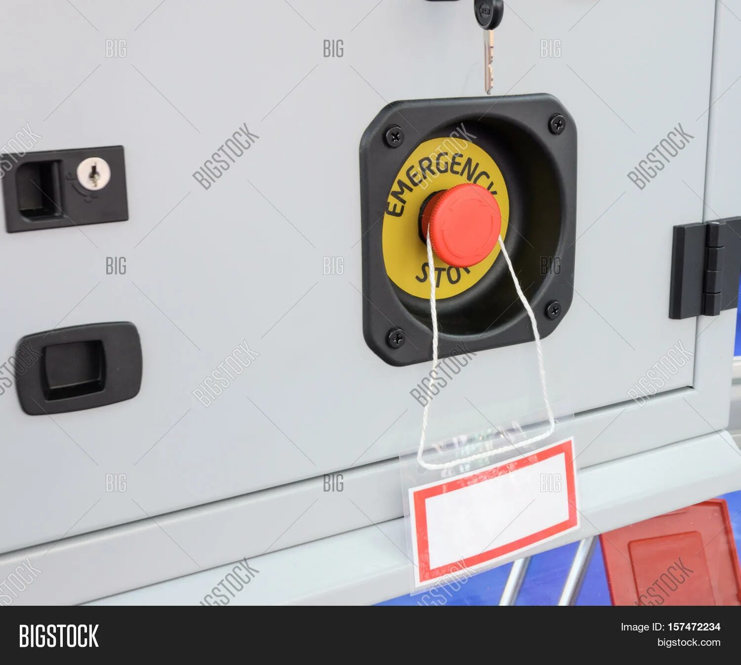 Кнопка аварийного останова вектор 410. Знак кнопки аварийной остановки оборудования. Аварийная кнопка стоп для станка. Кнопка аварийного отключения станка.