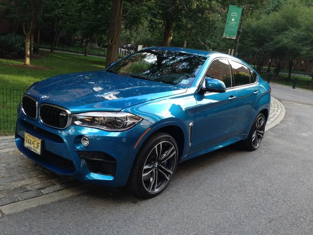 BMW x6m бирюзовый. БМВ х6 голубая. БМВ x6 синий. BMW x6m голубой цвет. Poco x6 blue