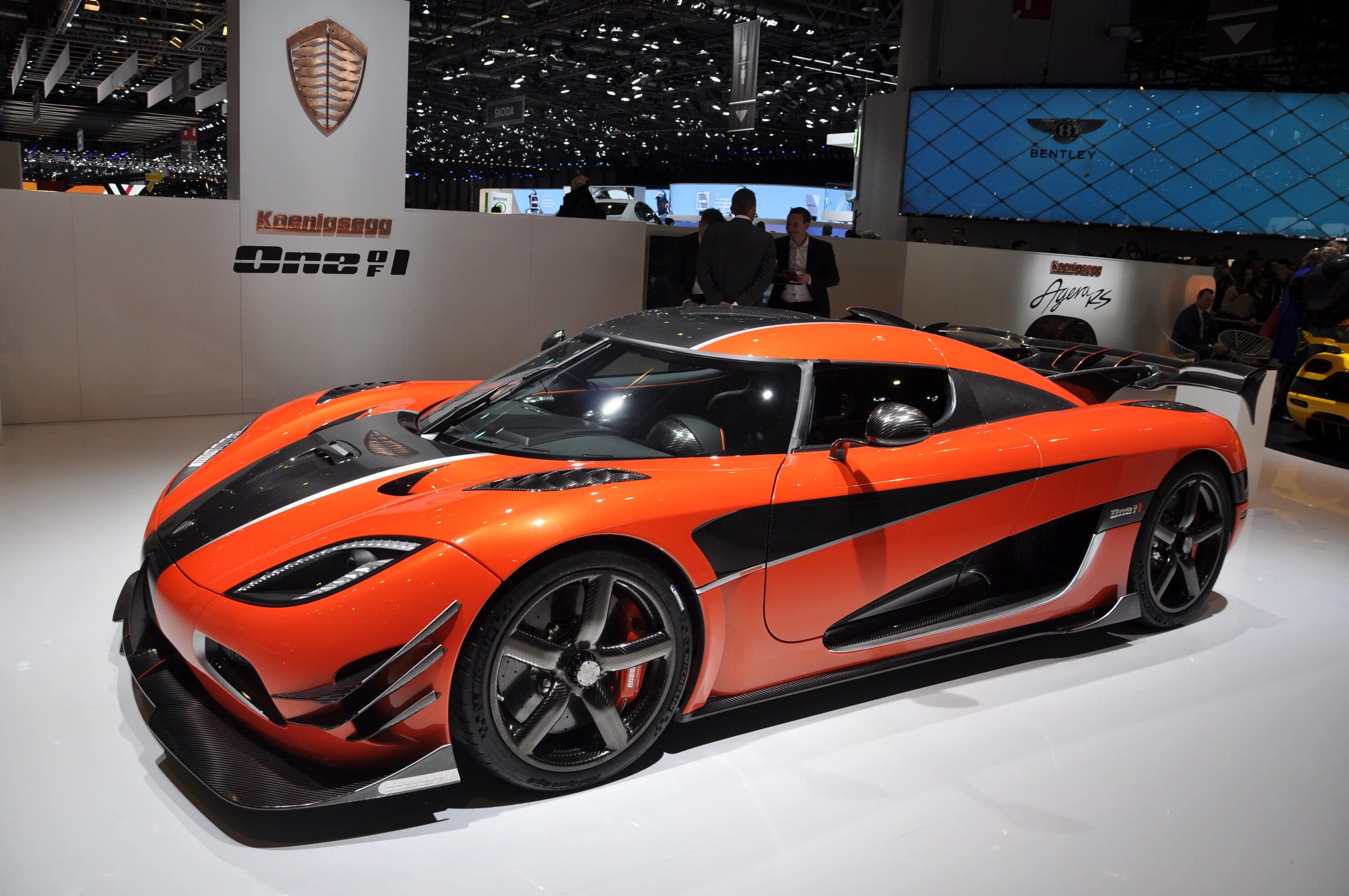 Кенигсегг АГЕРА. Кенигсегг АГЕРА 2017. Koenigsegg Agera RS. 2017 Koenigsegg Agera RS. Koenigsegg agera купить