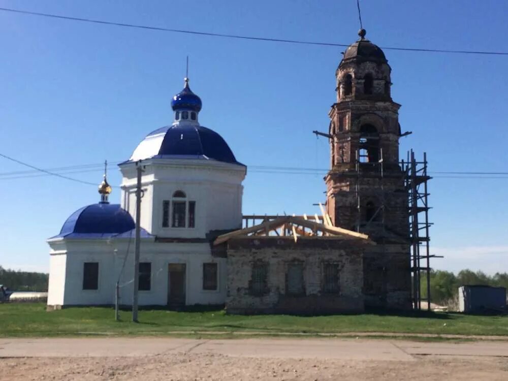 Дмитриево-помряскино ульяновская. Храм в старом рождествено ульяновской обл. Село новиковка ульяновская область храм. Чириково церковь казанской божьей матери. Помряскино ульяновская область.