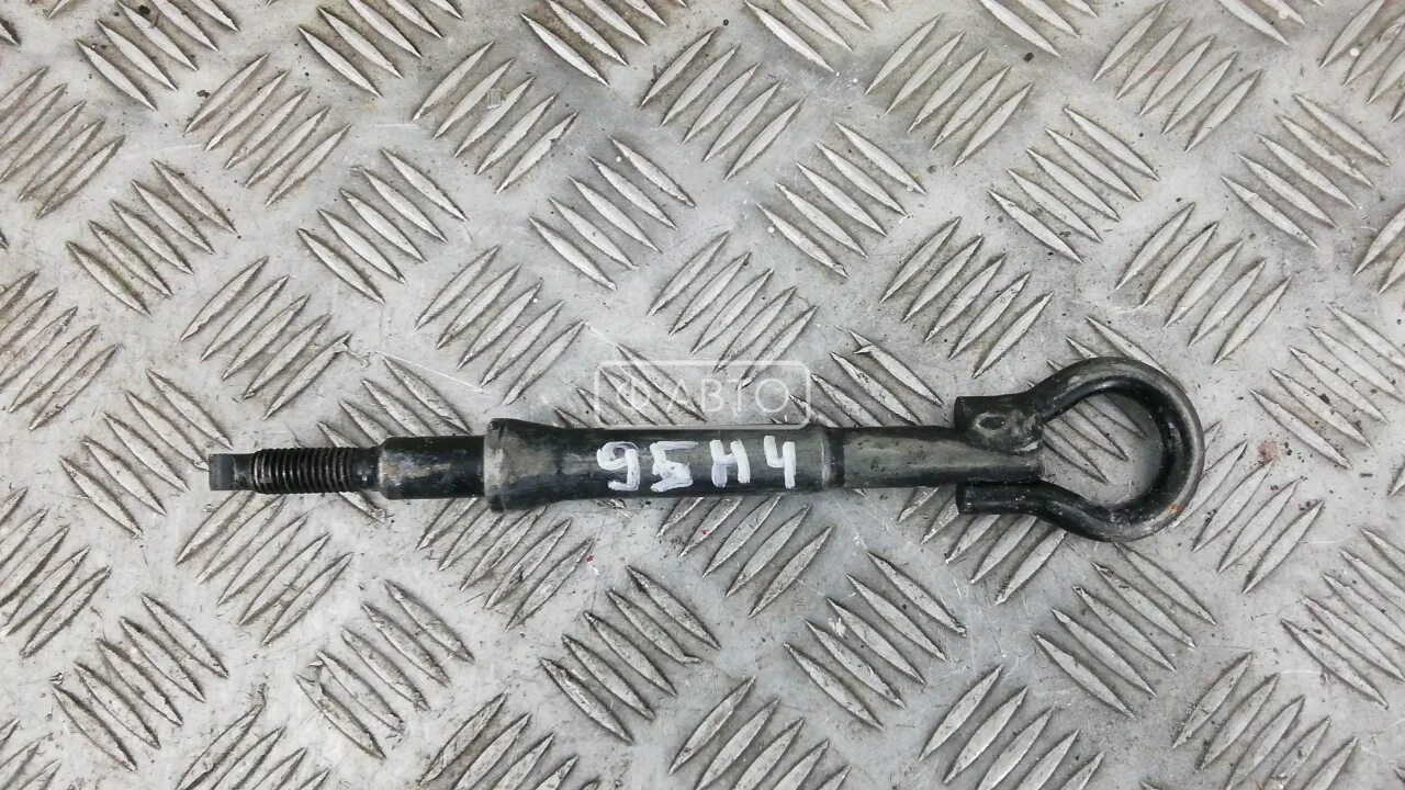 Шкода а5 буксировочный крюк. 1t0805615a крюк буксировочный. Буксировочный крюк шкода а5. Octavia a7 2020 крюк буксировочный. Шкода а5 буксировочный крюк.