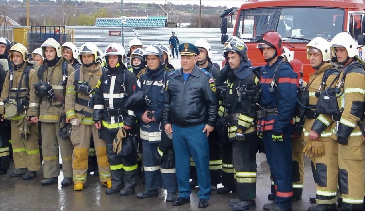 Высота102 волгоградские. МЧС Волгоград. Высота 102 Волгоград. Пожарные Волгоград. V102 волгоград новости сегодня