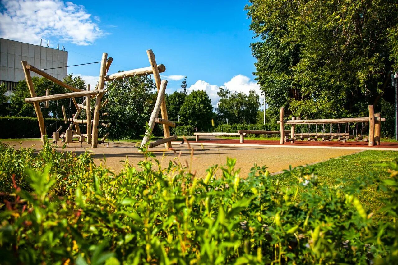 самара парк гагарина детская площадка. минигольф парк культуры. центральный парк нью-йорк пикник. парк гагарина самара аттракционы. парк где играет.