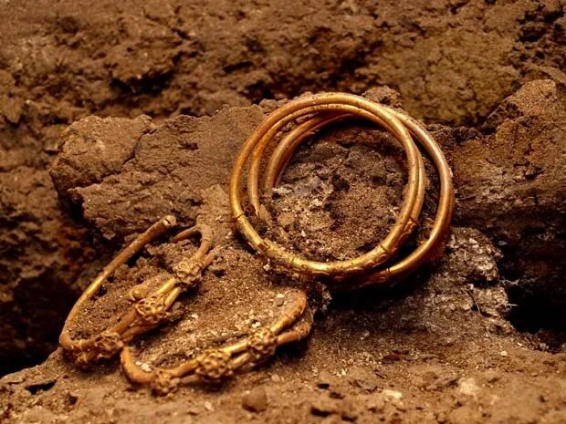 варненский могильник варна. раскопки кургана погребения воинов. варненский могильник варна. казахстан золото сарматов. золото археология.