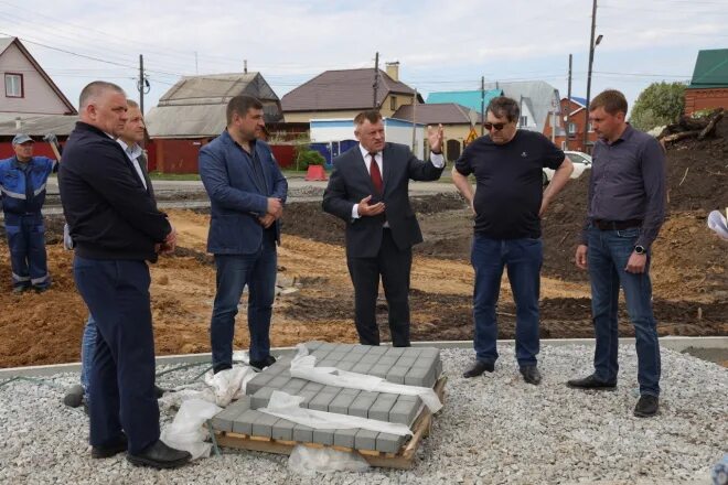 Работа в городе ишиме. Сквер майский ишим проект. благоустройство в ишиме. глава города ишима фото. благоустройство залинейной части ялуторовска.