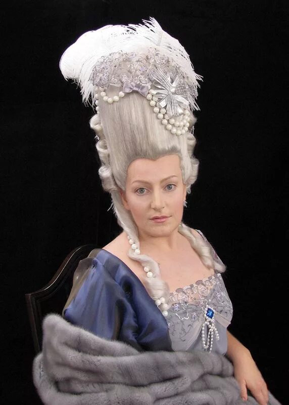 Парики 18 века для мужчин. Стиль роккоков прическах. Парик 19 века. Парик графа. Парик 19 века.