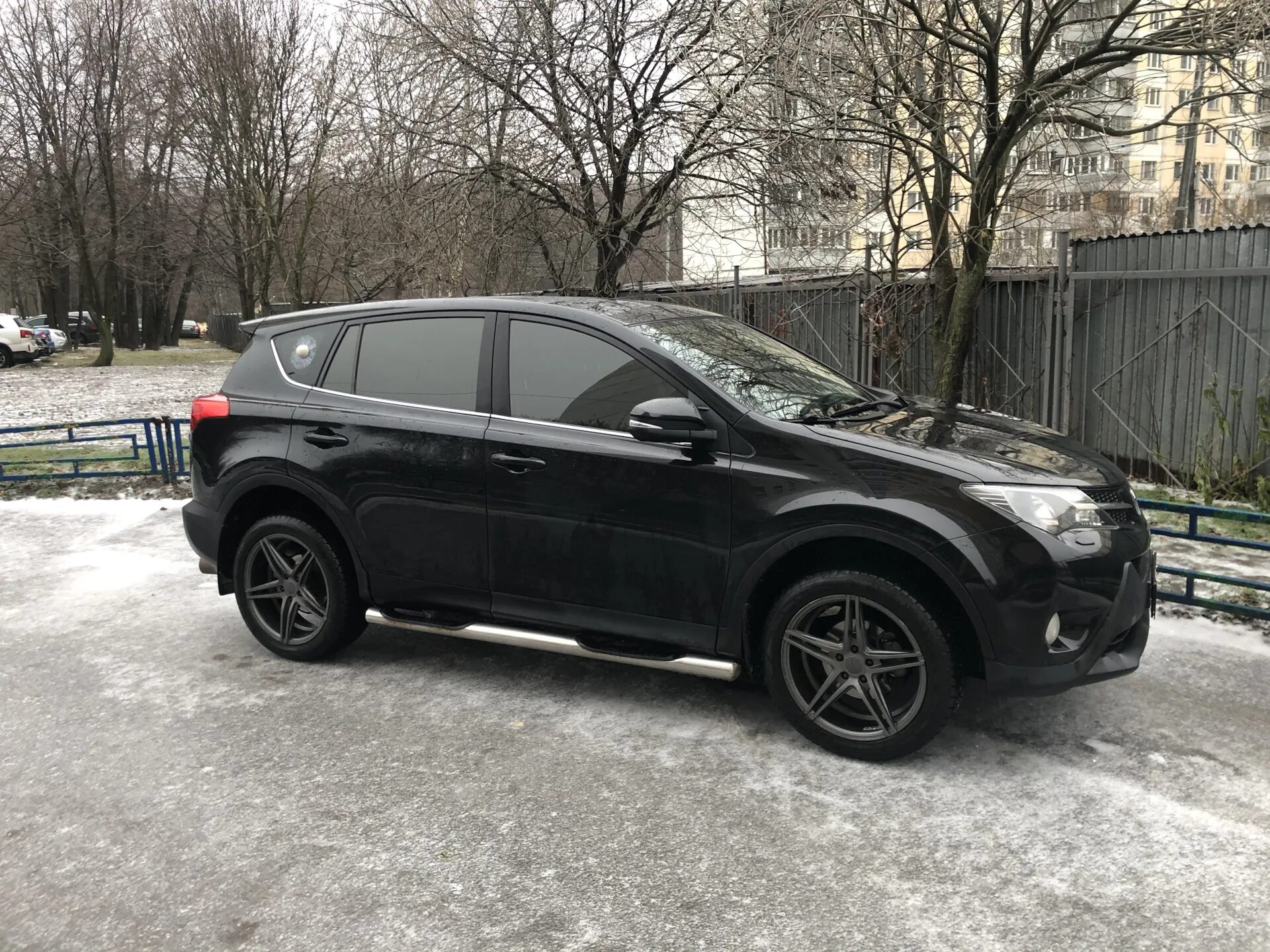 Toyota rav4 r19. Toyota rav4 2013 на 19r. Rav4 r19. Колеса r19 Toyota RAV 4. Рав 19