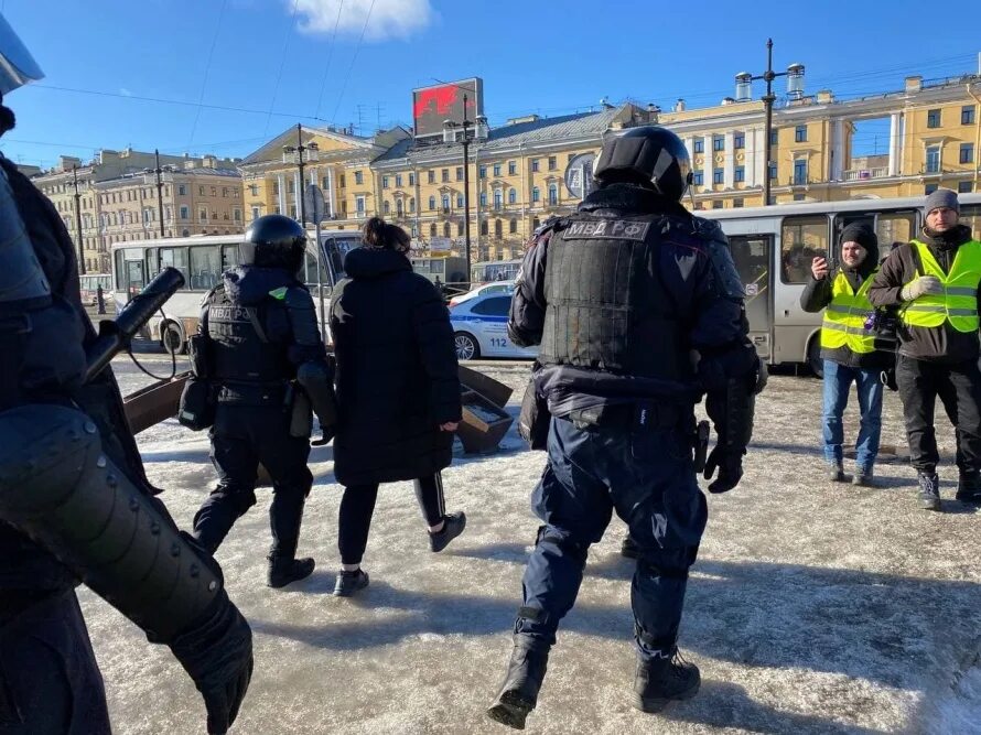 6 мая петербург. Пражская шествие в честь дня победы 06. День города санкт-петербурга. Санкт-петербург в марте. 6 мая петербург.