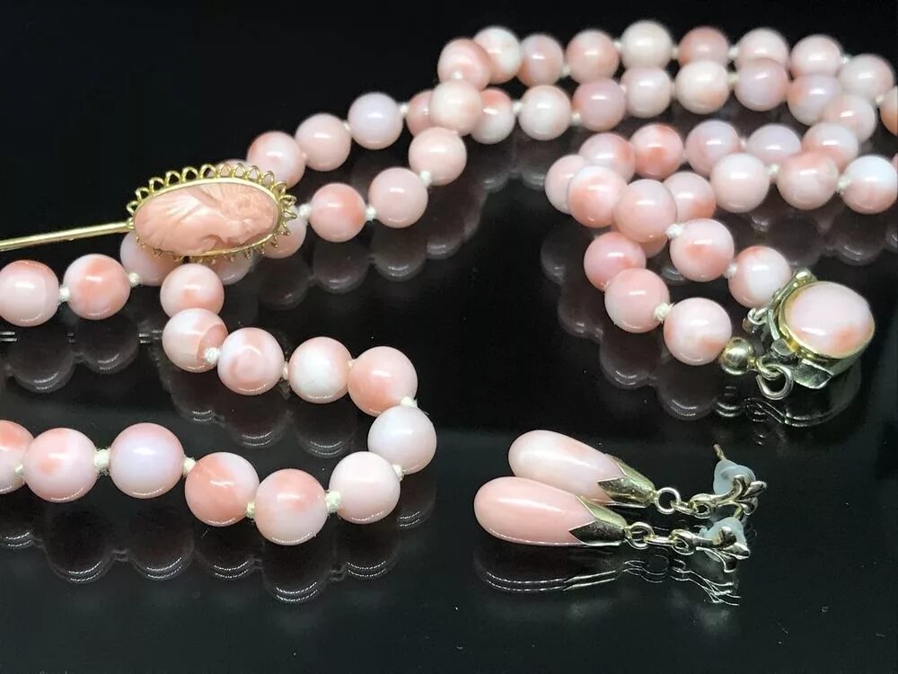 Коралл кожа ангела натуральный. Коралл кожа ангела. Коралл цвет кожа ангела. Перламутр кожа ангела. Коралл кожа ангела.