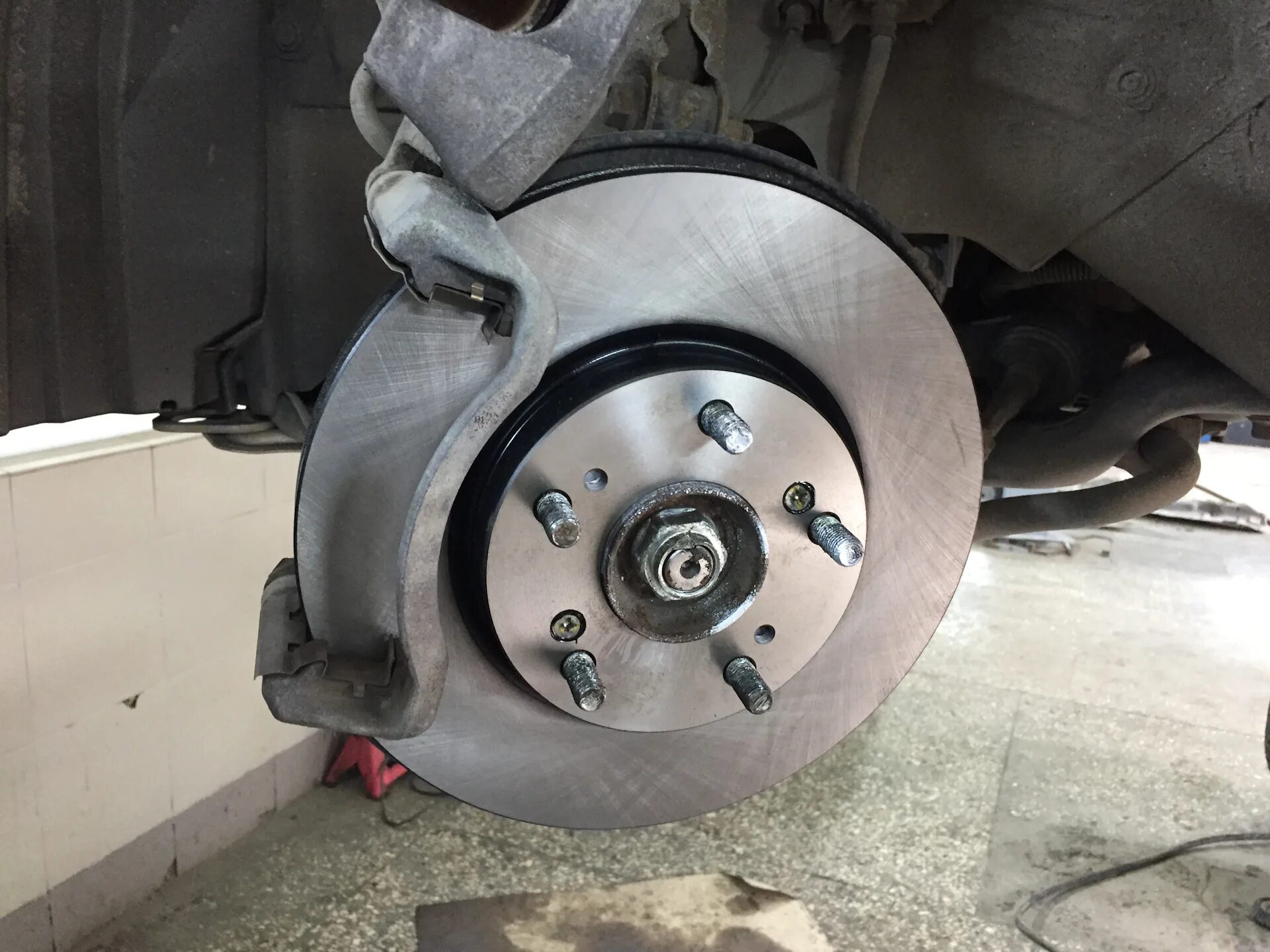 Тормозной диск хонда цивик 4д. Тормозной диск и колодки civic 4d. Тормозной диск хонда цивик 4д. Переходники для адвикс суппортов на сивик 4d. Тормозной диск хонда цивик 4д.