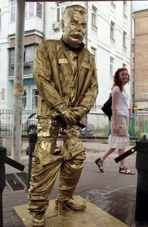 Дед писает