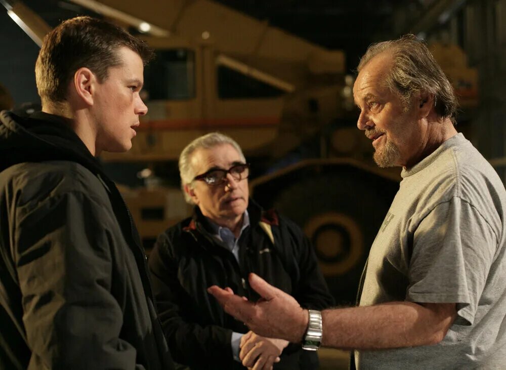 Фрэнк костелло джек николсон. Джек николсон отступники. Отступники версии. Уильям костиган отступники. Леонардо ди каприо кадры 2006.