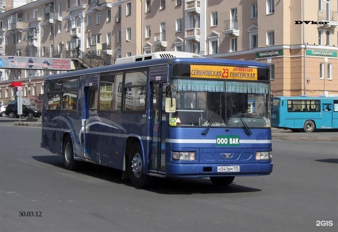 Транспорт автобусы владивосток. Автобус Владивосток. Автобус 23 Владивосток. 55 Автобус Владивосток. 23 Автобус Новосибирск.
