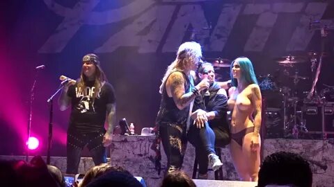 Steel Panther - The perfect Blue hair girl.. 