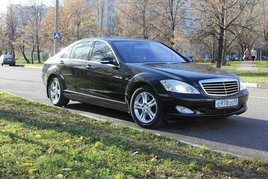 Аренда s класс. 221 Дизельный Мерседес. Мерседес 221 размерҷ. Mercedes 221 01 b215. Автомобили представительского класса до 400 тысяч рублей.