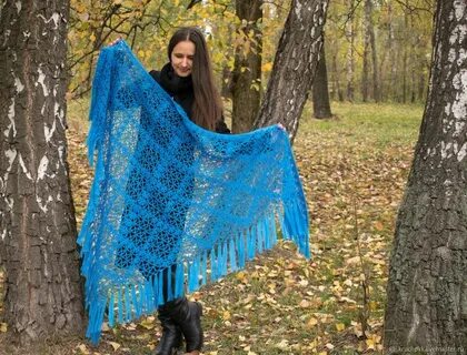 Простая красивая шаль