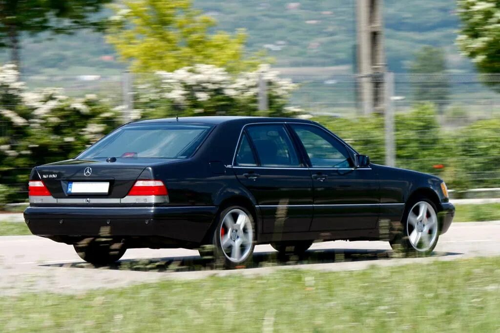 W140 s600 v12. Mercedes Benz w140 s600. Мерседес w140 s600. 140 Мерседес s600. Мерседес Бенц s600 w140.