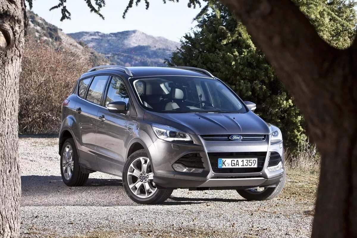 Куга 2 2013. Ford Kuga 2013. Ford Kuga 2. Форд Куга 2 2013. Ford Kuga 2012.