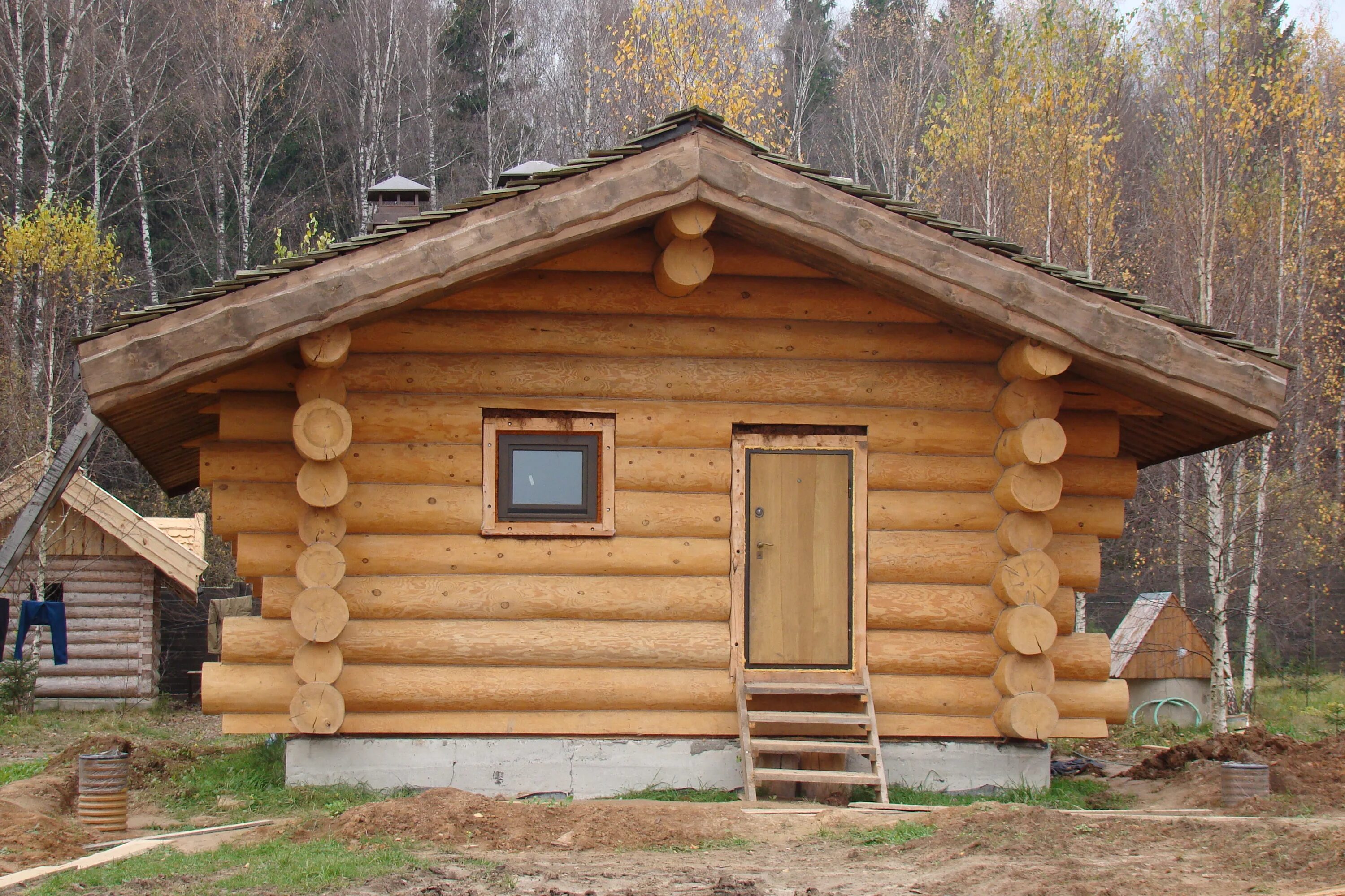 Срубы кело проекты. Сосновые срубы. Сруб сосны. Бревно кело. Сруб сосны.