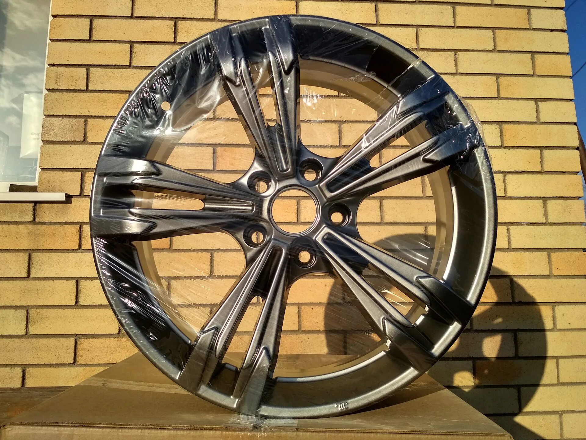 Диск 19 радиус б у. Диски mazda cx5 r17. mazda cx-5 диски r19. диски мазда сх5 r19. мазда сх5 на дисках r18.