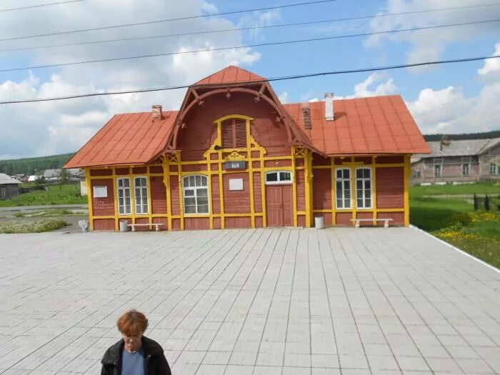 Поселок выя Свердловская область. ЖД станция выя. Станция выя нижняя тура. ЖД станция выя нижняя тура.