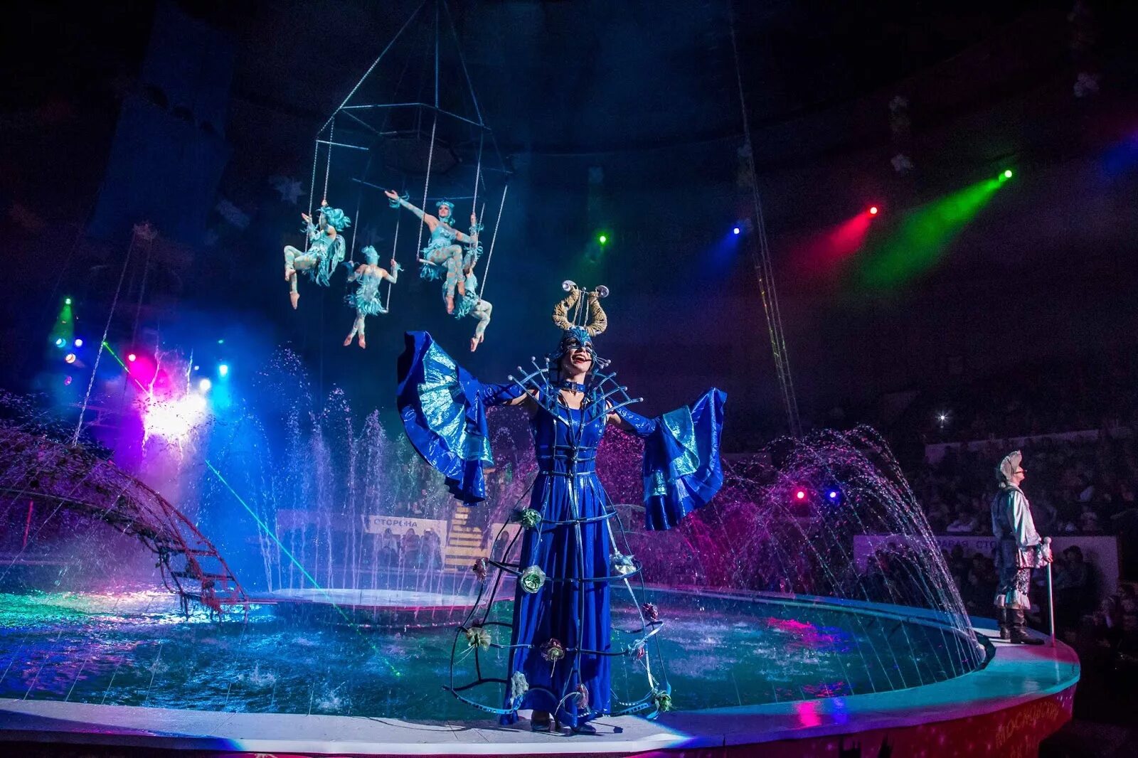 Цирк мистическое шоу на воде