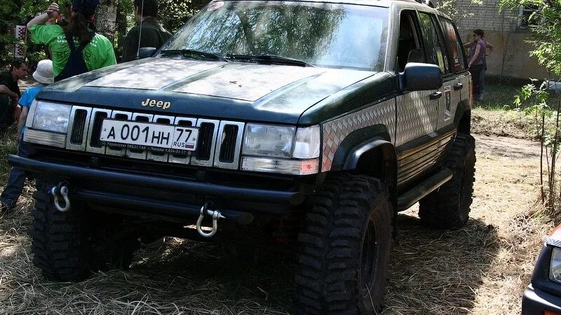 Grand cherokee 1994. Гранд чероки 1998 бежевый. Джип гранд чероки zj 4. Jeep grand cherokee zj. Jeep zj 1994.