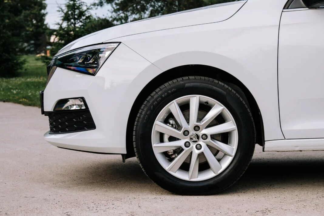 Шкода рапид какие диски. Диски шкода рапид 2025. skoda rapid 2025 диски. skoda rapid 2025 диски. шкода рапид 2025 колеса.