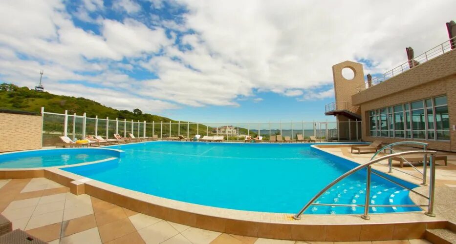 Спорткомплекс гавань владивосток бассейн. Сауна пихтовая 26г. Владивосток отели с бассейном. Отели владивостока с бассейном. Vladivostok grand hotel & spa ул.