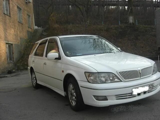 Виста 2001 год. Toyota Vista Ardeo 2001 года. Тойота Виста 2001 года. Тойота Виста Ардео комплектации с люком. Тойота Виста 2000 год расход топлива.