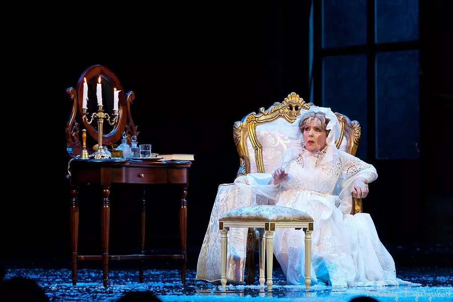 пиковая дама спектакль малый театр. ольга жевакина малый театр. пиковая дама пушкин спектакль. пиковая дама малый театр актеры. пиковая дама малый театр бабятинский.