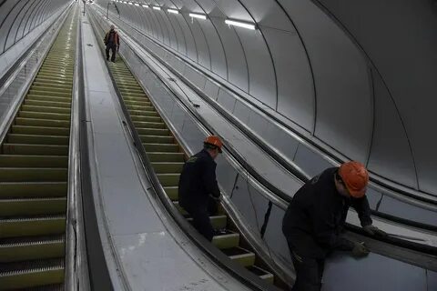 Министр здравоохранения эскалатор