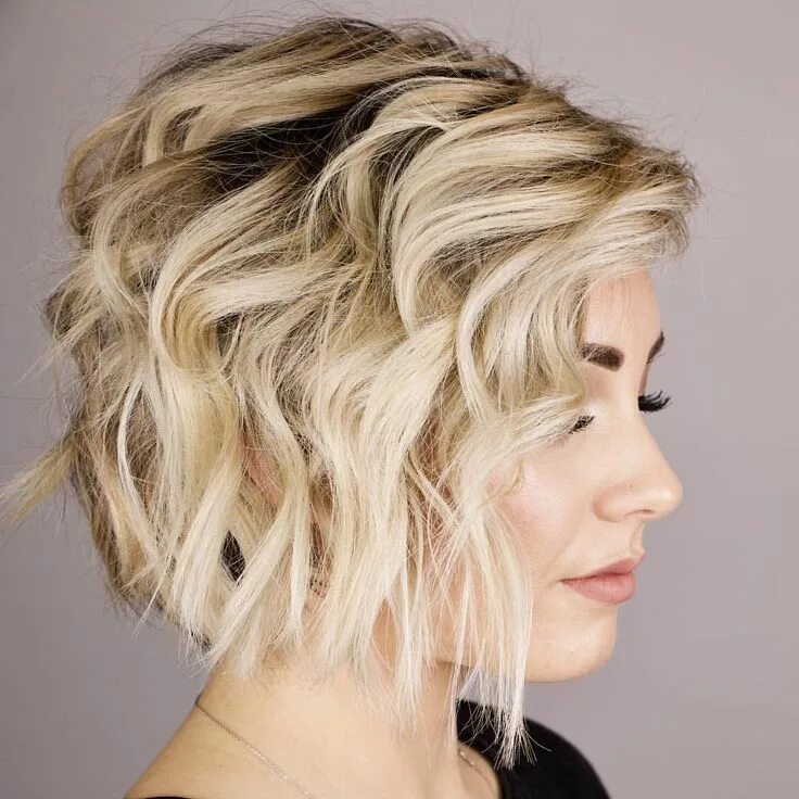 The Top 8 Haircuts for Heart-Shaped Faces Short wavy hair, Hair lengths, Hair st